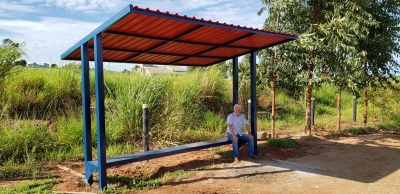 Município De Rondon Implanta Ponto De Ônibus Próximo À Entrada Da Estrada Nogueira
