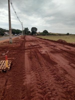 RONDON INVESTE EM MELHORIAS NA AVENIDA BRASIL