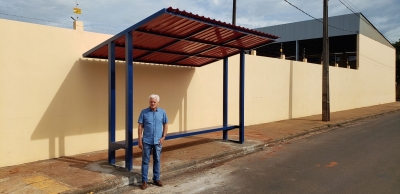 Município De Rondon Implanta Ponto De Ônibus No Conjunto São Pedro