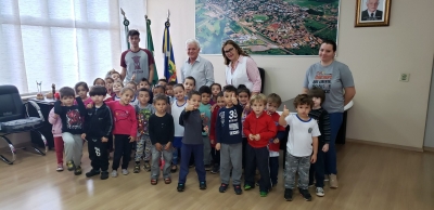 Prefeito Recebe Visita De Alunos Do Cmei Francisco Sella