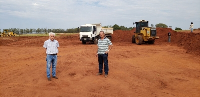 Município Realiza Obras De Terraplanagem Para Instalação De Aviários