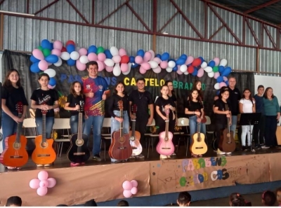 DIVISÃO DE CULTURA INICIA OFICINA DE VIOLÃO