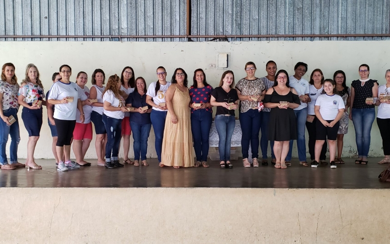 Secretaria De Educação Faz Homenagem Aos Professores Da Rede Municipal De Rondon