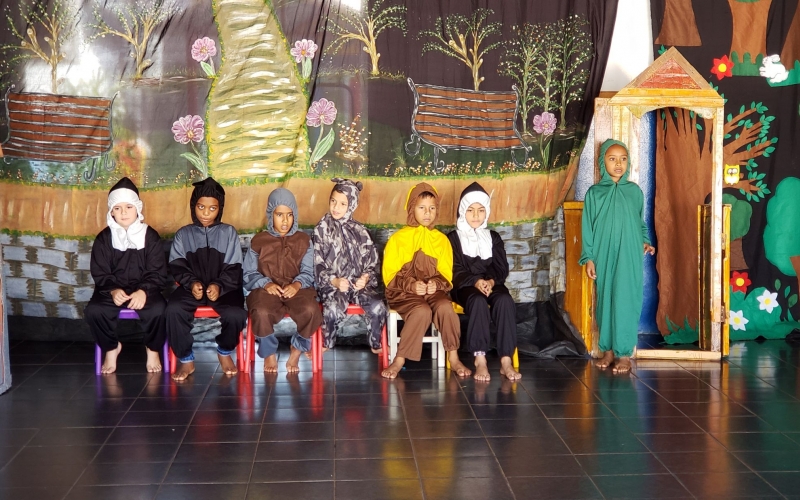 Apresentação Teatral Para As Turmas Do Infantil